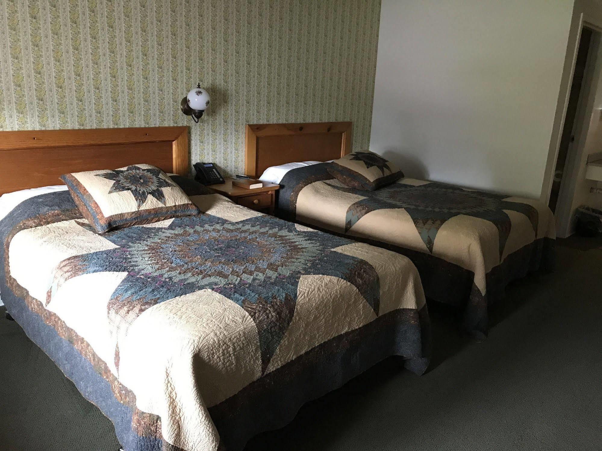 Casselman Inn Grantsville Luaran gambar